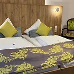 Business Boardinghouse Augsburg, Zentral, Ruhig & Mit Parkplatz Hotel