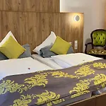 Business Boardinghouse Augsburg, Zentral, Ruhig & Mit Parkplatz 3* Augusta