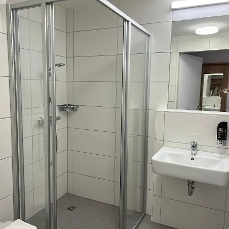 Business Boardinghouse Augsburg, Zentral, Ruhig & Mit Parkplatz מלון אוגסבורג