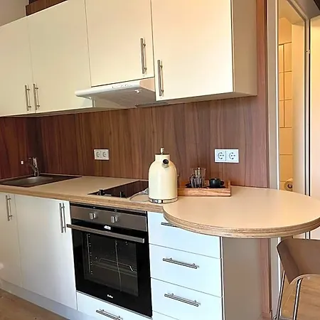 מלון Business Boardinghouse Augsburg, Zentral, Ruhig & Mit Parkplatz 3*