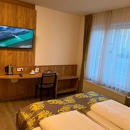 Hotel Business Boardinghouse Augsburg, Zentral, Ruhig & Mit Parkplatz Augsburg