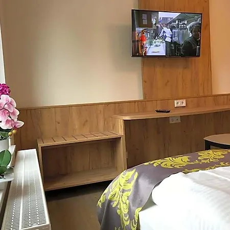 מלון Business Boardinghouse Augsburg, Zentral, Ruhig & Mit Parkplatz אוגסבורג