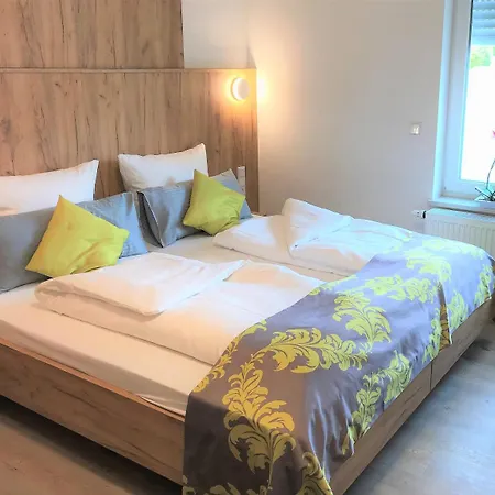 Отель Business Boardinghouse Augsburg, Zentral, Ruhig & Mit Parkplatz